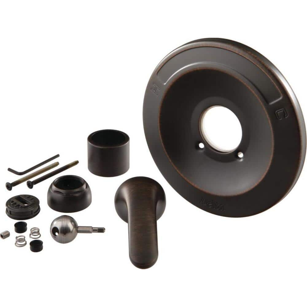 600 Series Tub and Shower Renovation Kit