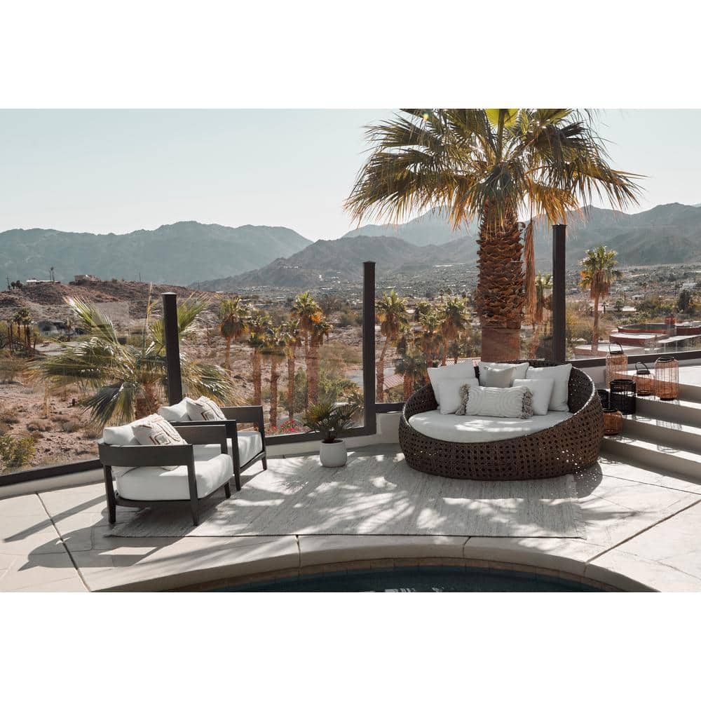 Maxi Indoor / Outdoor Rug - Natural / 2' x 3'