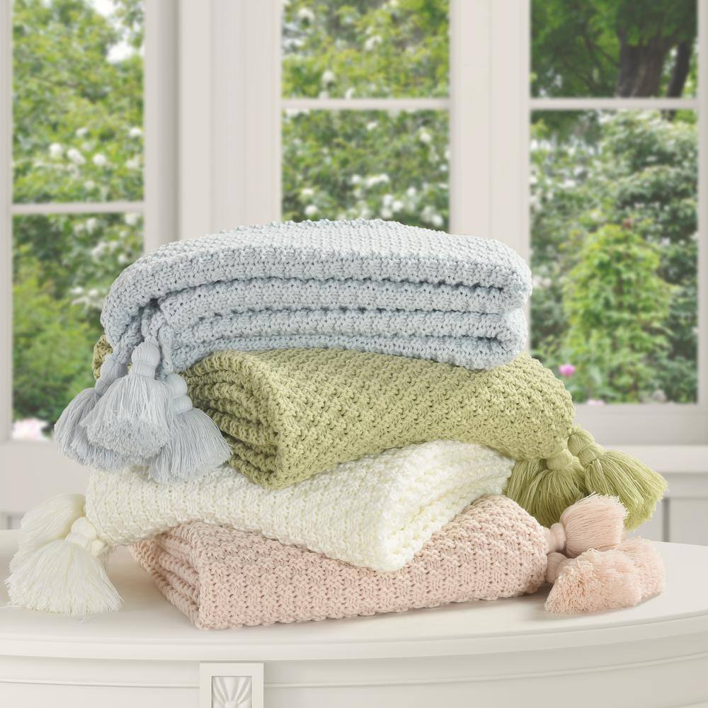 Five Queens Court Mia Throw