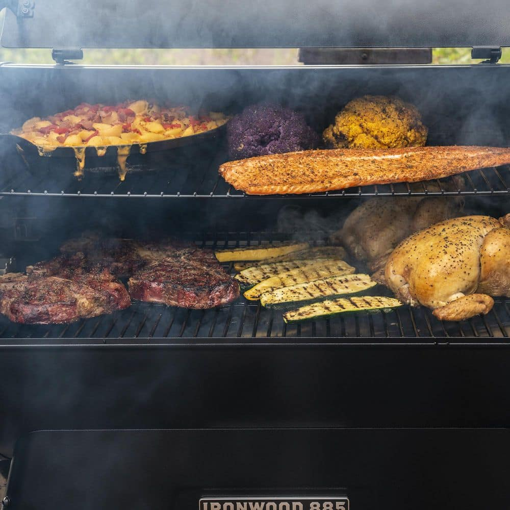 Traeger Aluminum Drip Tray Liner 28.75 in. L X 15.5 in. W For Ironwood 885