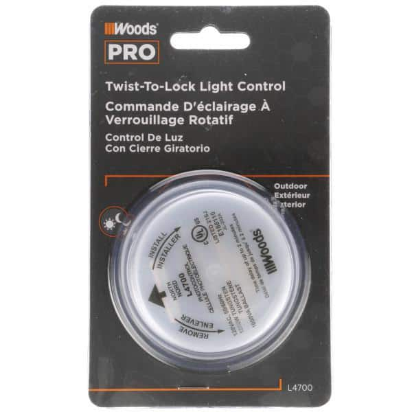 Designers Edge L4700 120V Outdoor Twist-To-Lock Photo-control