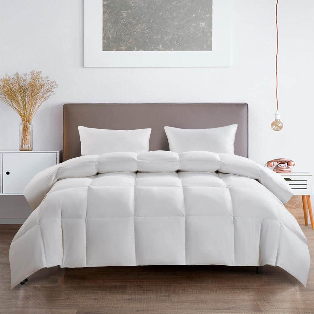 Serta Super Soft 233 Thread Count White Goose Feather And Down Fiber Comforter By Serta All Season Full / Queen