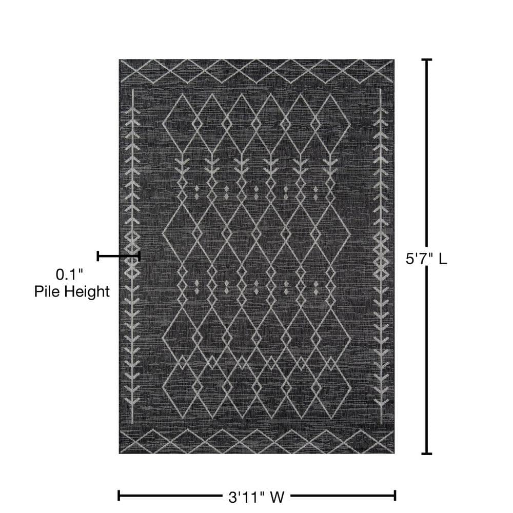 Novogratz Contemporary Rectangle Area Rug, Charcoal, 3'11" X 5'7"