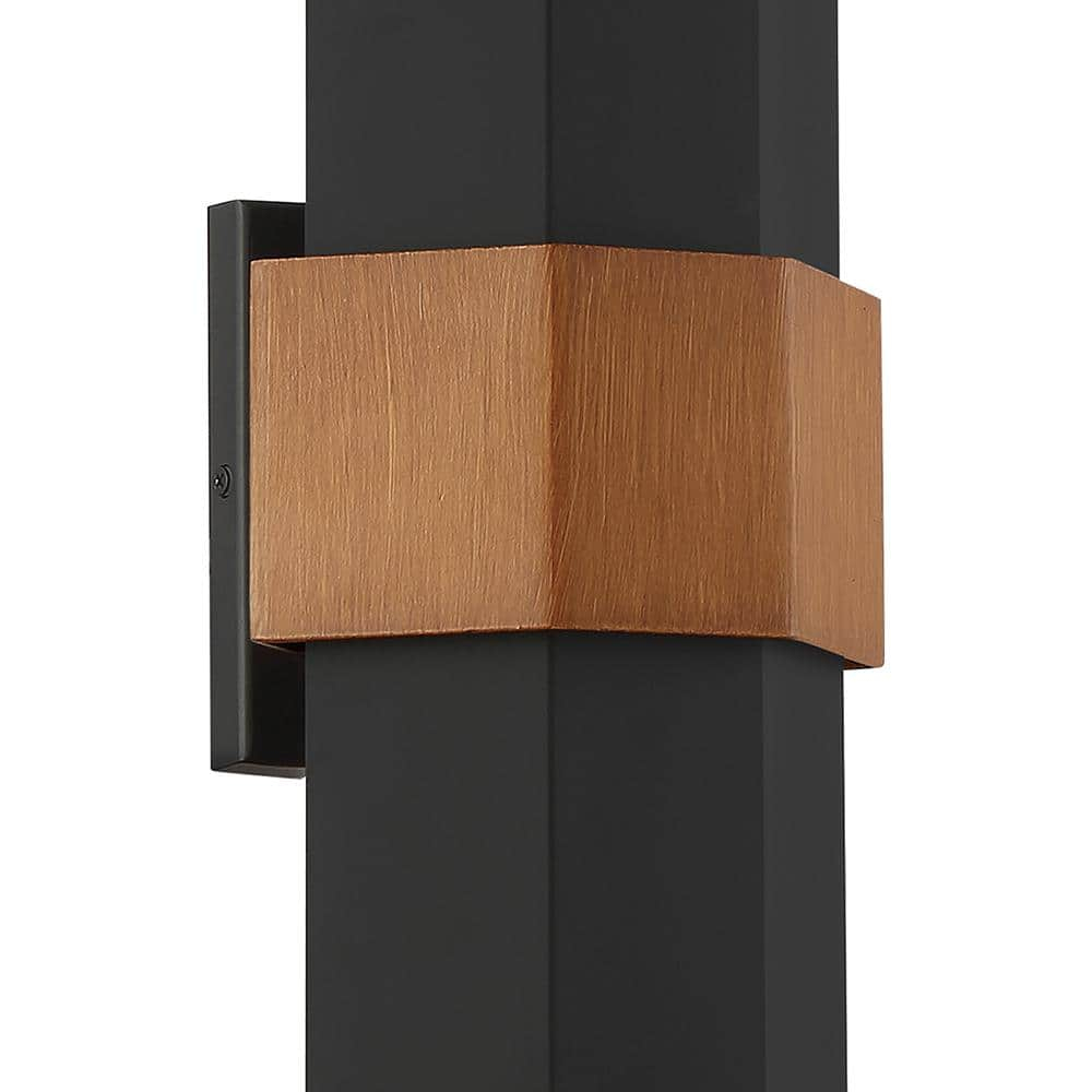 Chasm Outdoor Lantern
