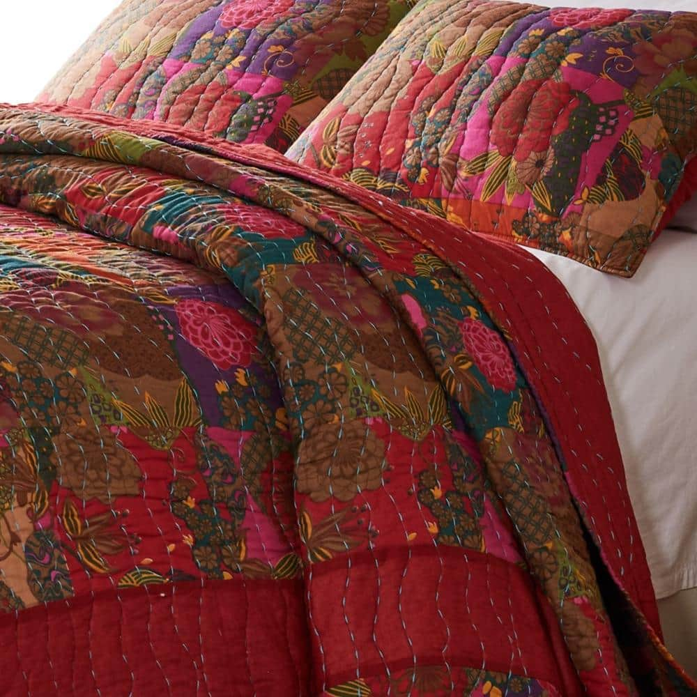 Benjara Lewi 3pc King Quilt Set, Kantha Style Dark Red Floral Cotton Microfiber