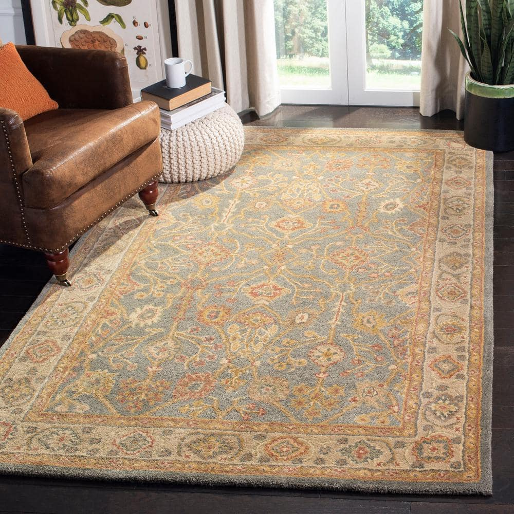 SAFAVIEH Antiquity Chanelle Traditional Wool Area Rug, Blue/Ivory, 8' x 8' Square