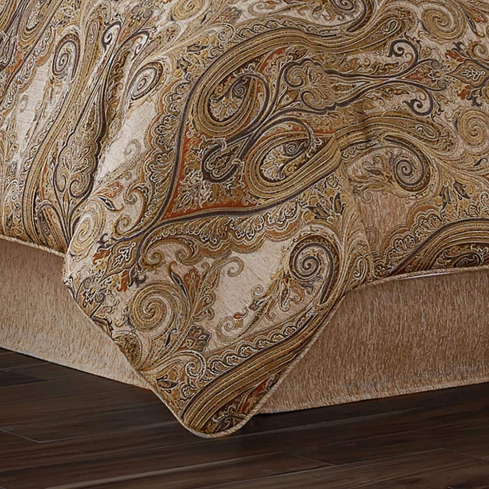 J. Queen New York  Luciana Comforter Set King