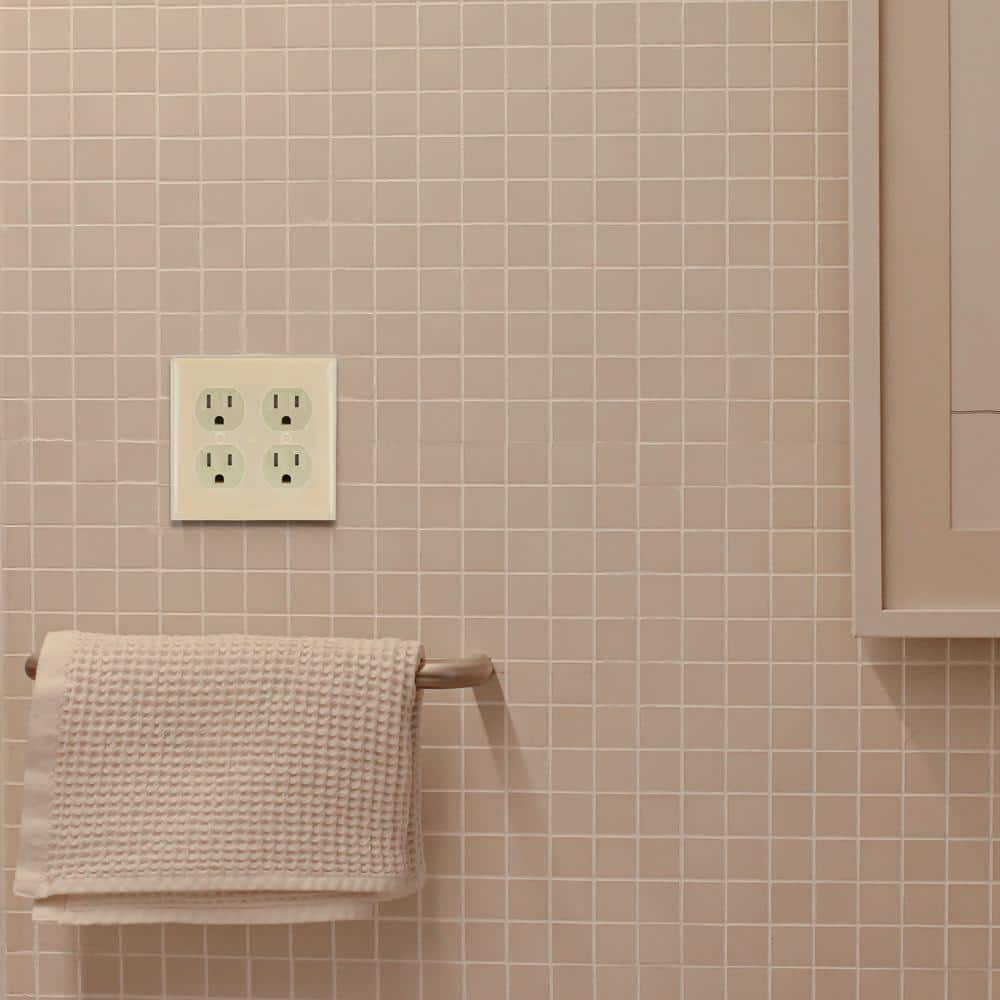Ivory 2-Gang Plastic Duplex Outlet Wall Plate Covers