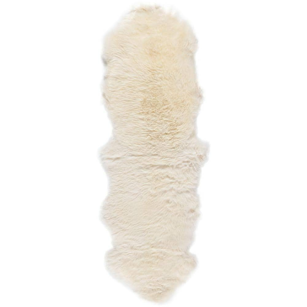 Safavieh SHS121A Sheep Skin White