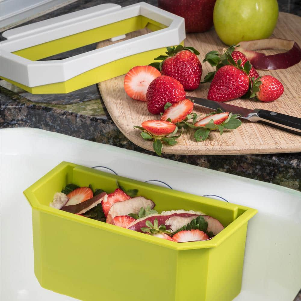 Green and White Portable Plastic Kitchen Compost Bin