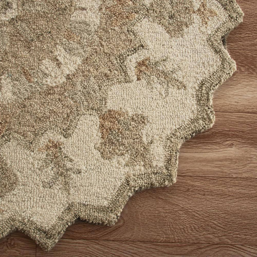 LR Home Daisey 2'3" x 3'10" Beige Classic Medallion Wool Hearth Indoor Area Rug