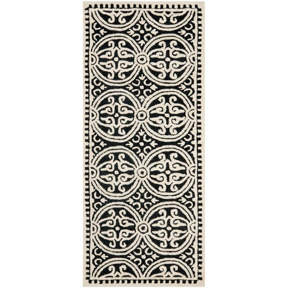 SAFAVIEH Cambridge Leslie Geometric Wool Runner Rug, Black/Ivory, 2'6" x 6'