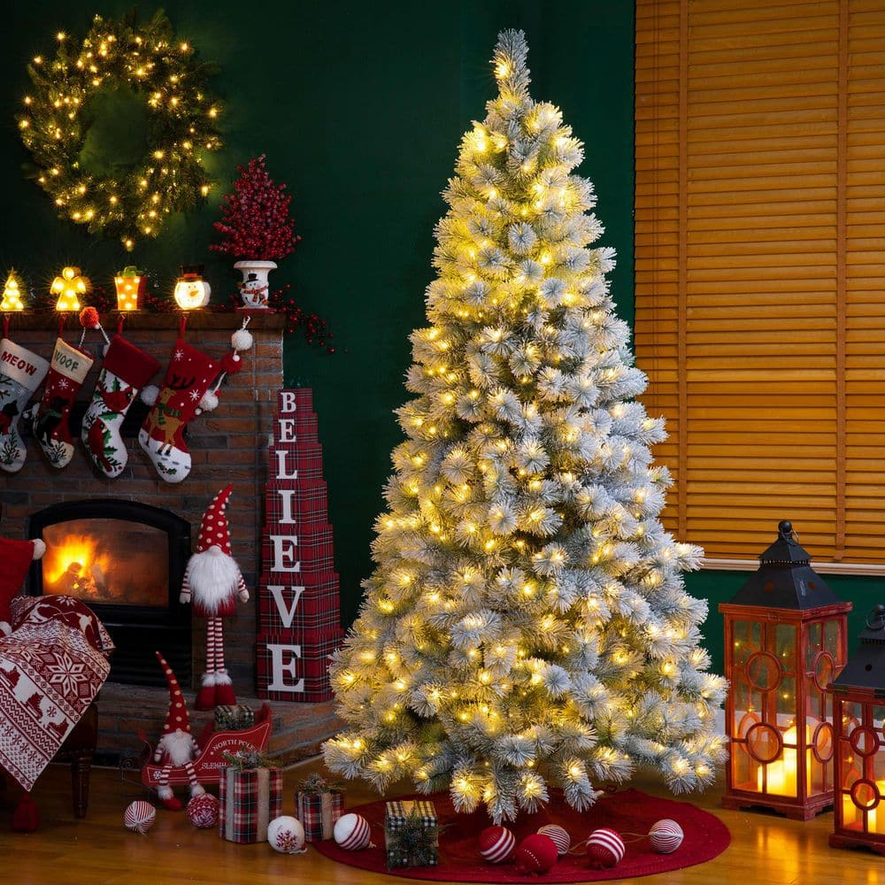Glitz Design Glitzhome 7.5ft Pre-Lit Snow Flocked Artificial Pine Christmas Tree With 650 Warm White