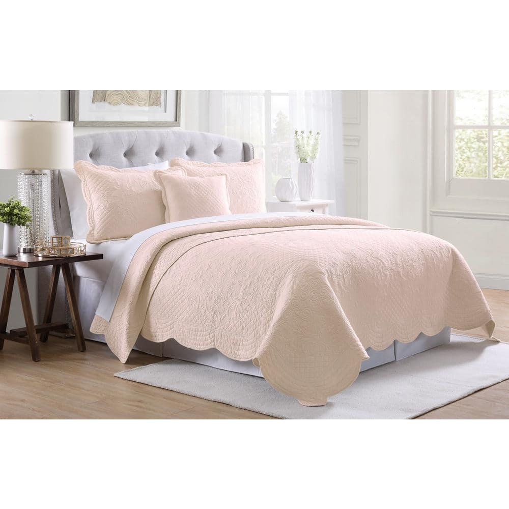 American Traditions French Tile Scalloped Quilt Set Cotton Standard Quilt Set