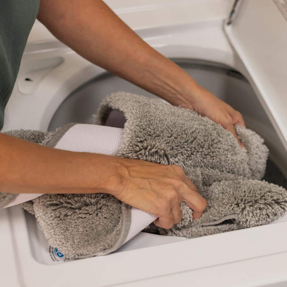 Mohawk Home Composition Cotton Bath Mat, Glacier, 1' 9" x 2' 10"