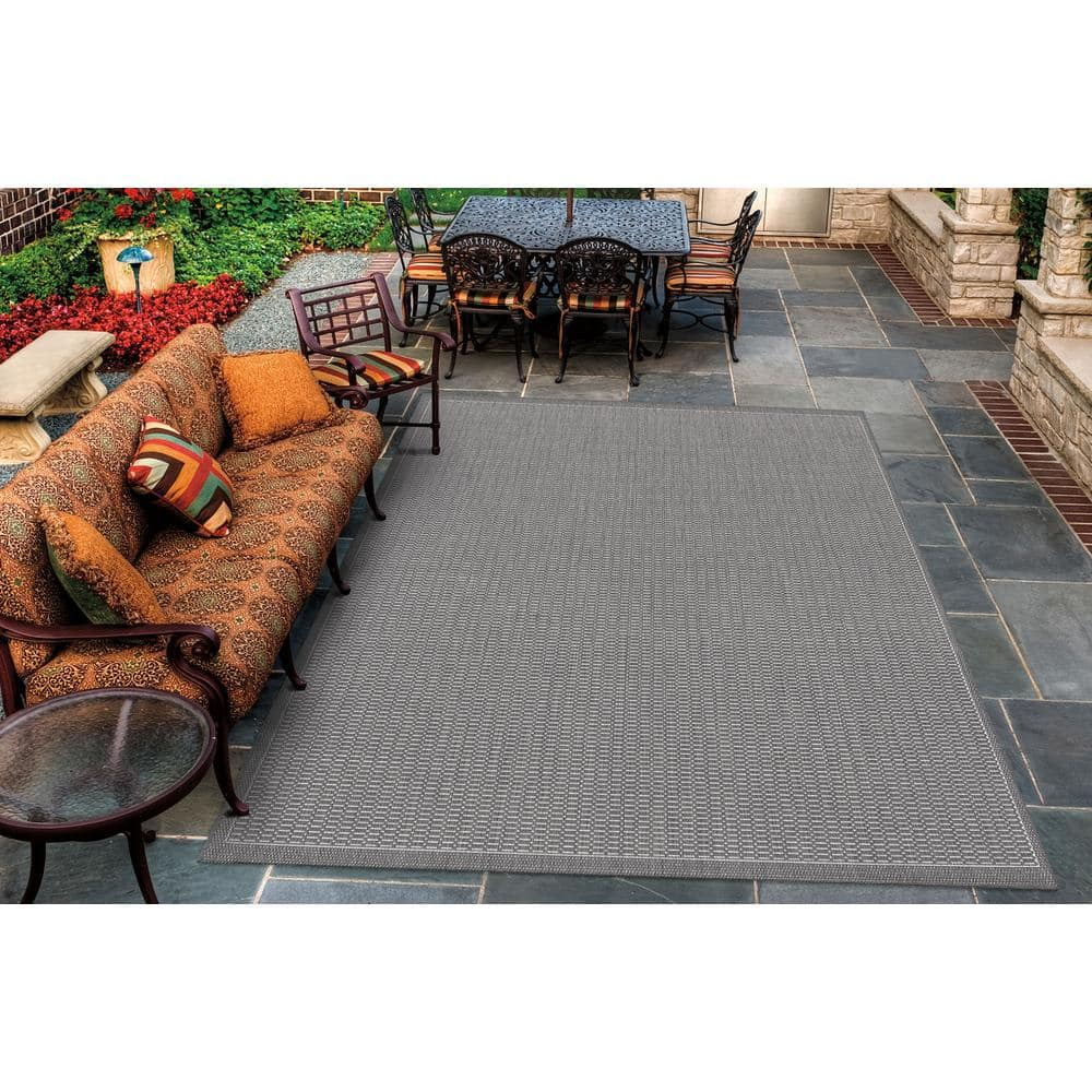 Couristan Recife Saddle Stitch Indoor /Outdoor Area Rug, Grey- White, 5'10" x 9'2"