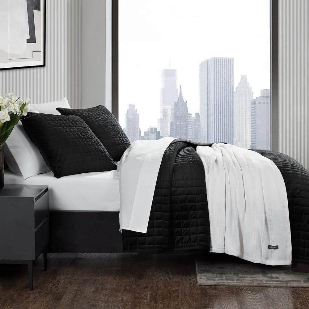 Vera Wang- King Quilt Set, Super Soft Bedding Set with Matching Shams, Modern Room Essentials (Diamond Black, King)