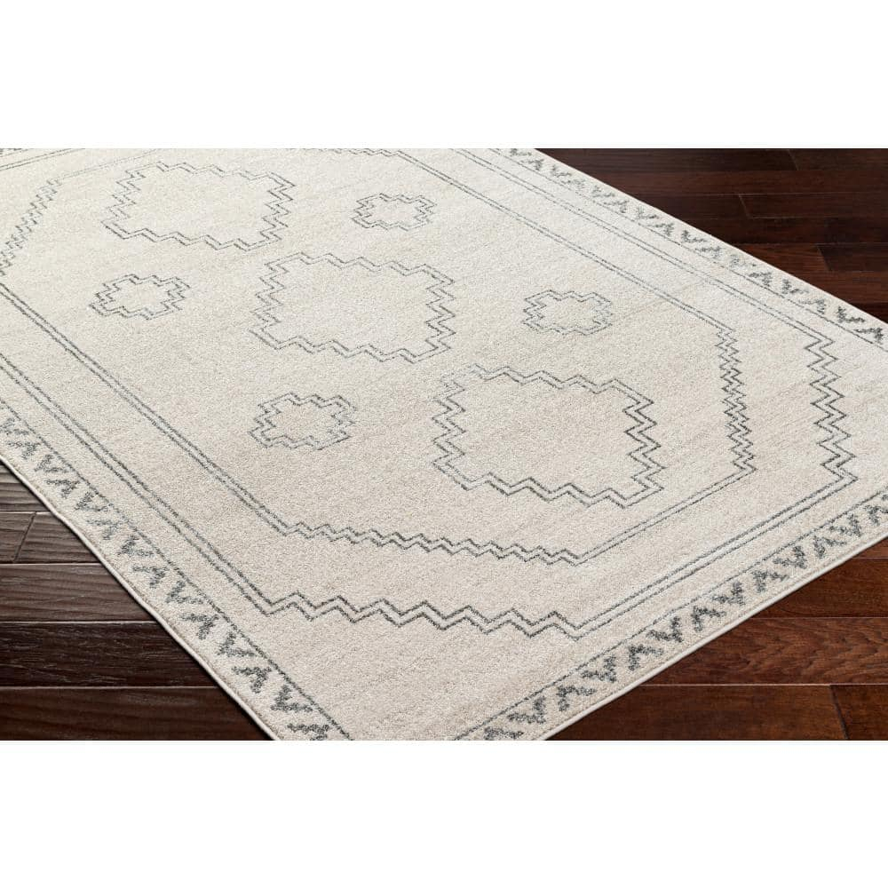 Livabliss Alpharetta Vintage Tribal Area Rug,5'3" x 7',Gray