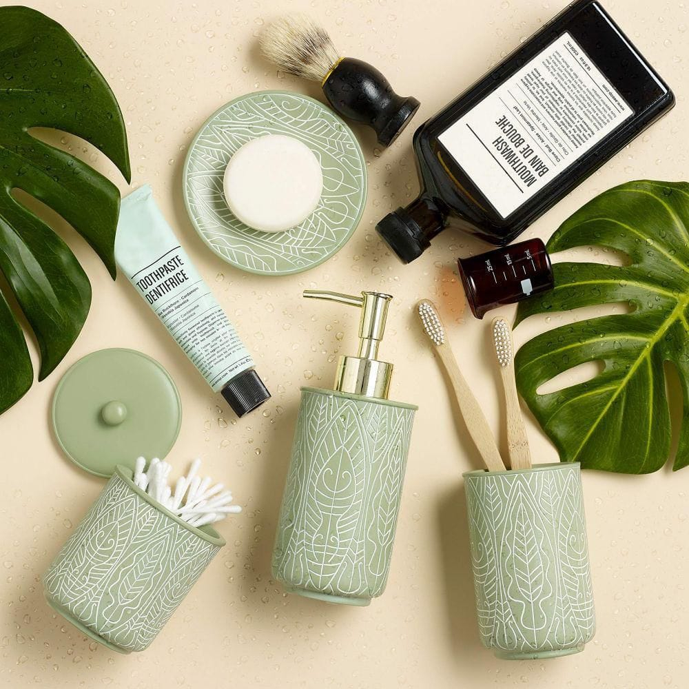 Premium Pastel Green Bathroom Accessories Set. Bathroom Set. Boho Bathroom Decor. Accesorios para Baños. New Apartment Essentials. Toothbrush Holder and Soap Dispenser.