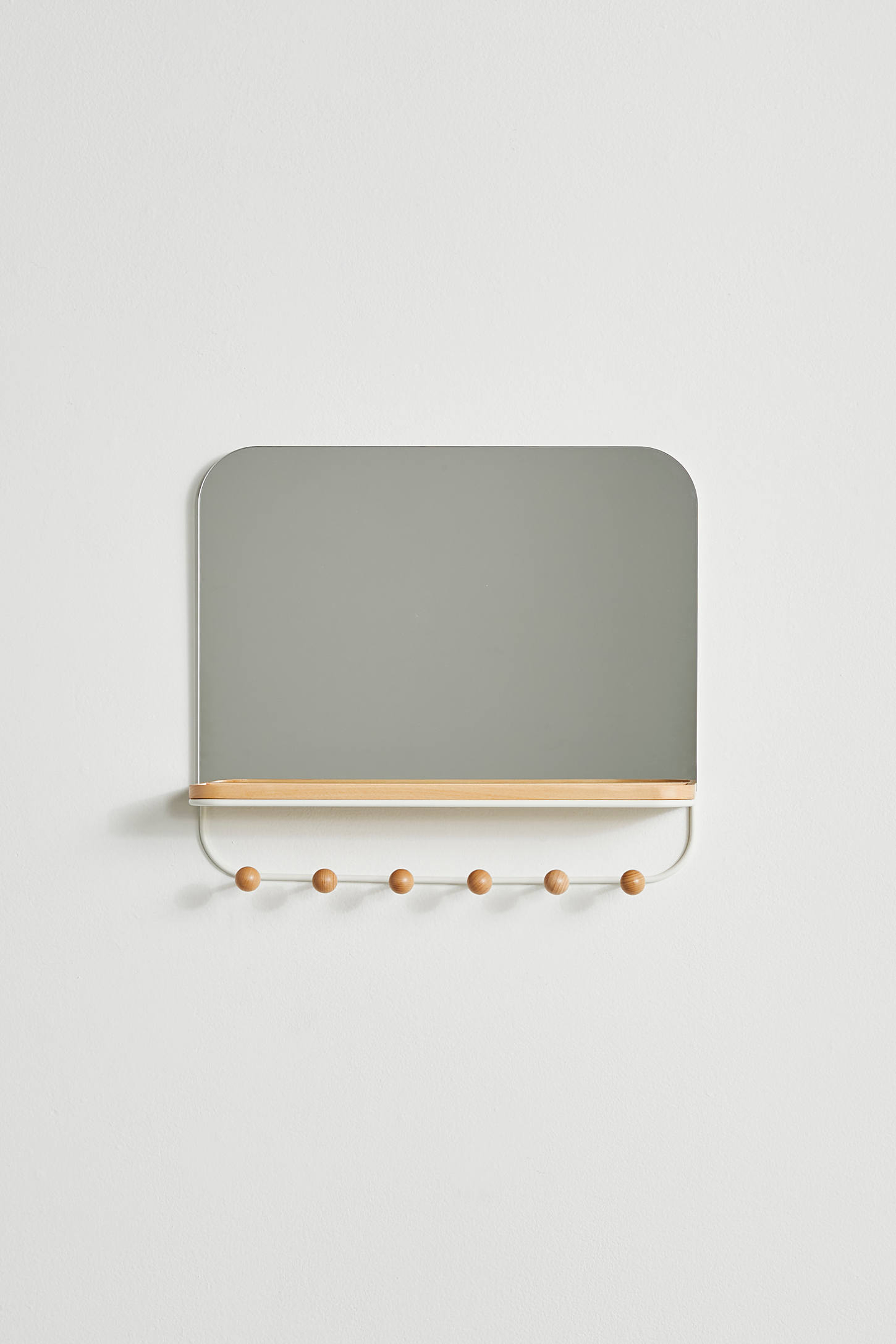 Estique Multi-Hook Mirror
