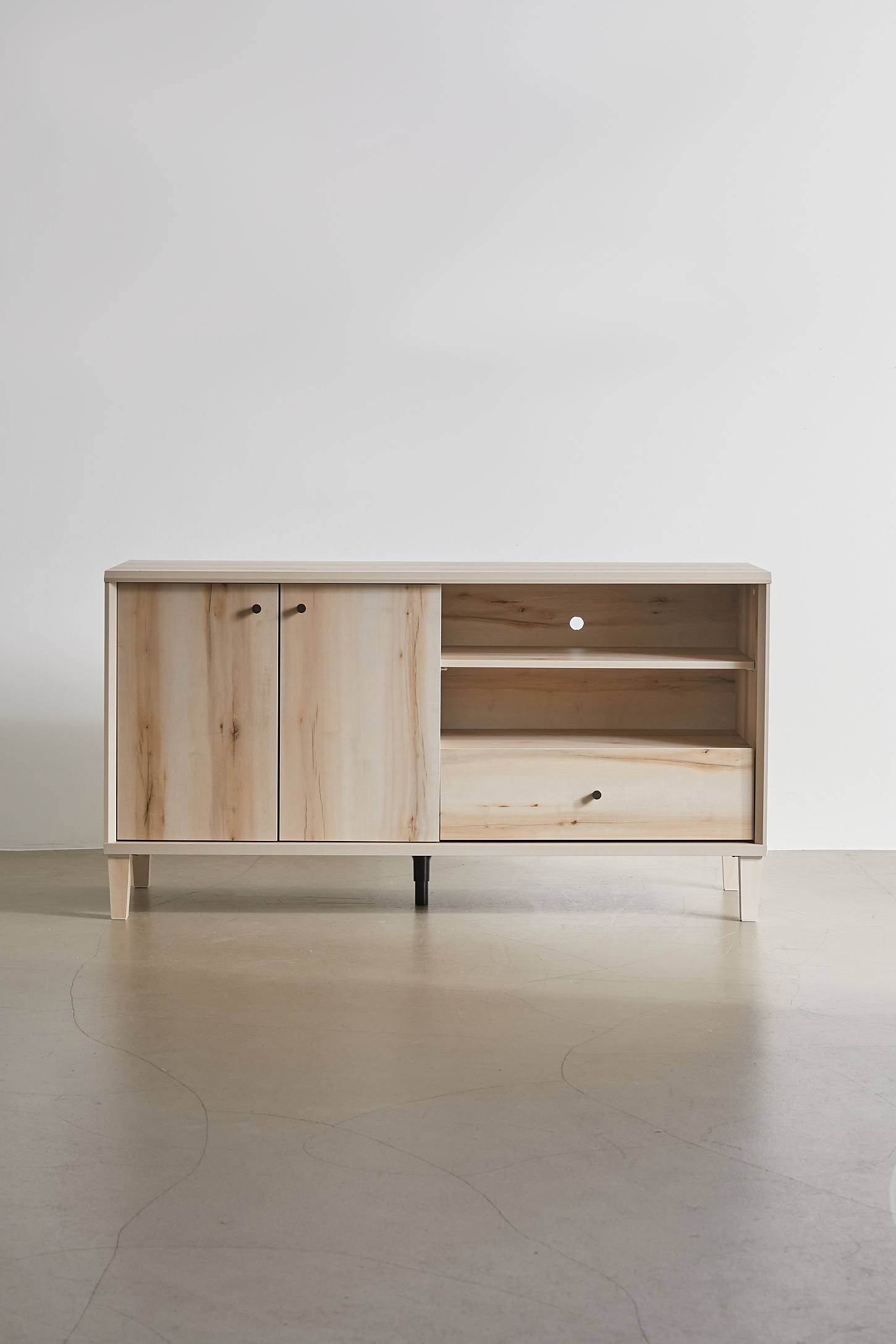 Anders Credenza