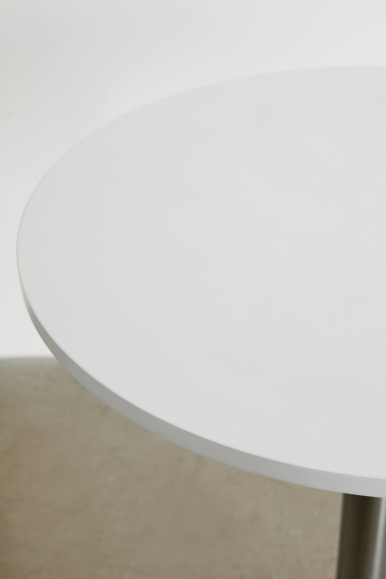 Ayden Adjustable Bar Table
