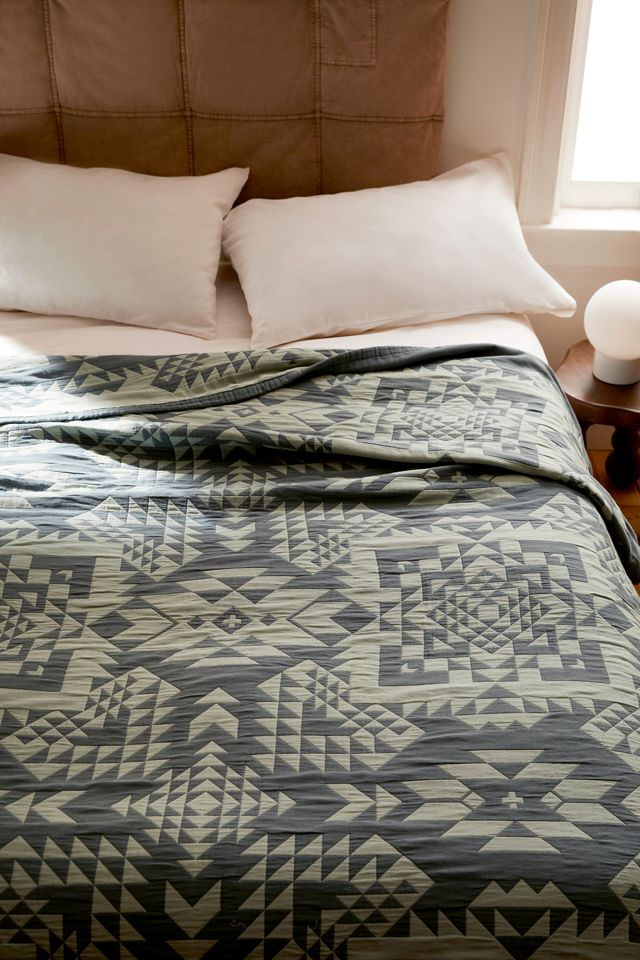Pendleton Opal Spring Organic Cotton Matelassé Coverlet