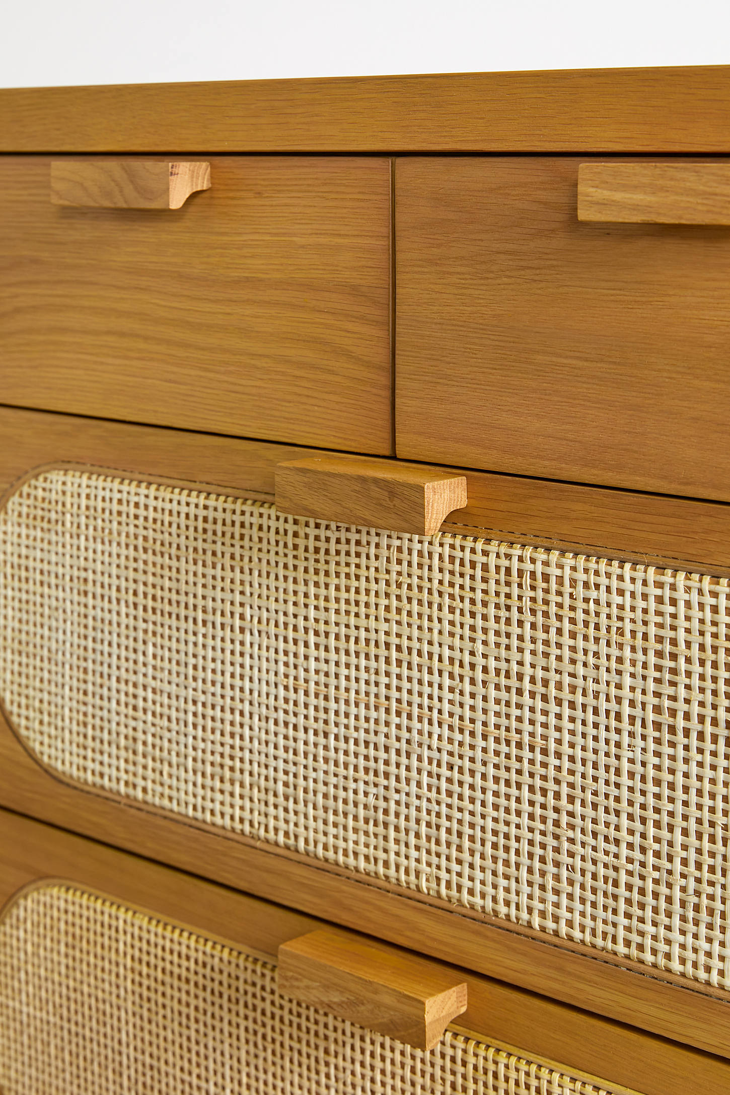 Alder Cane Paned 8-Drawer Dresser