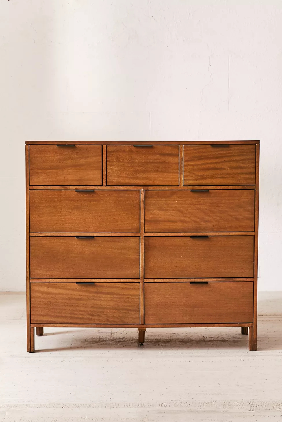 Kira Dresser