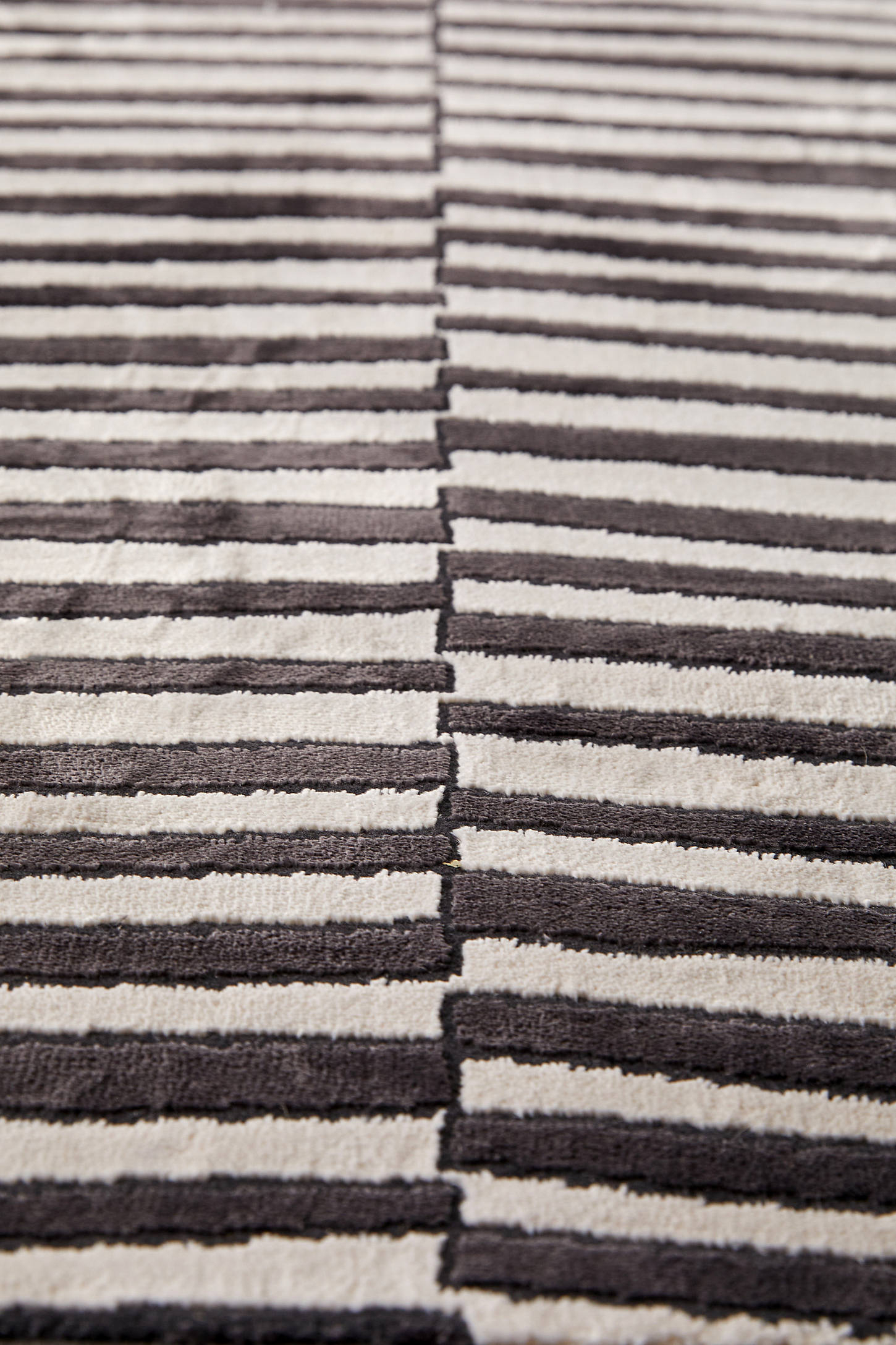 Static Tufted Rug