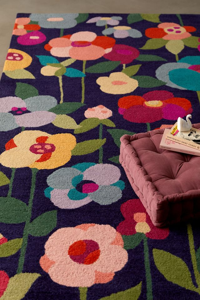 Floral Tufted Wool Rug