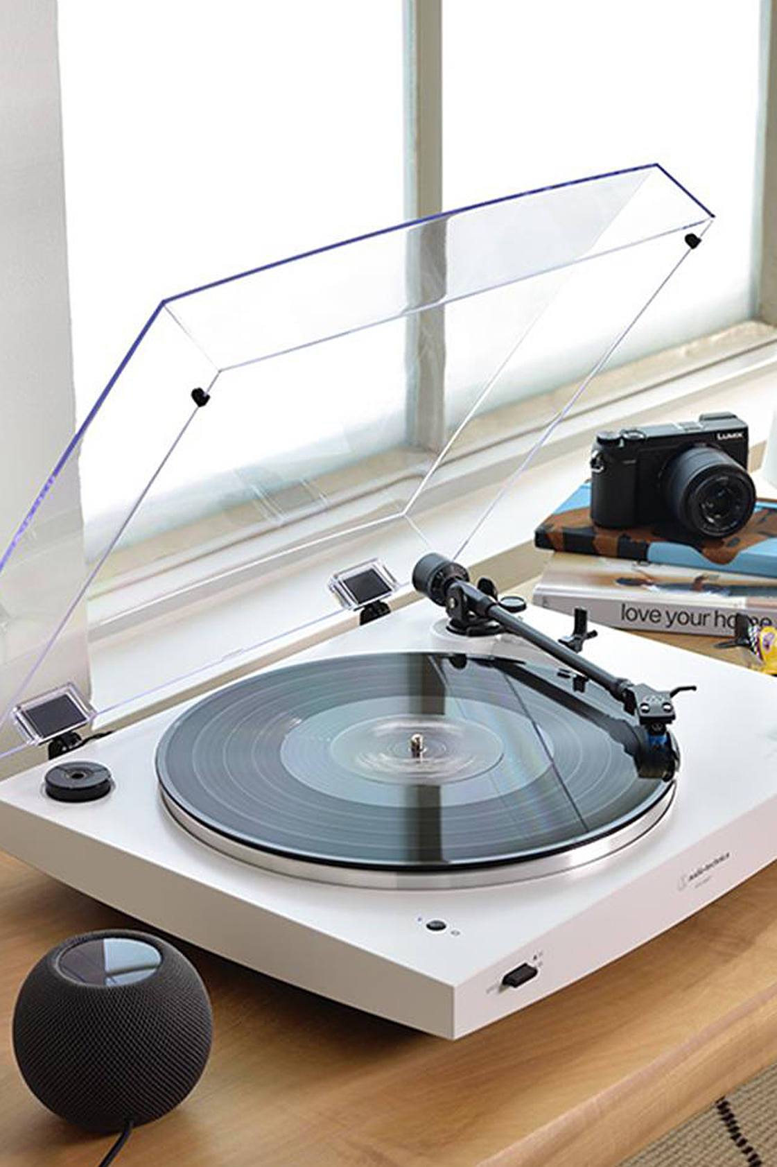Audio-Technica AT-LP3xBT Fully Automatic Belt-Drive Bluetooth Turntable