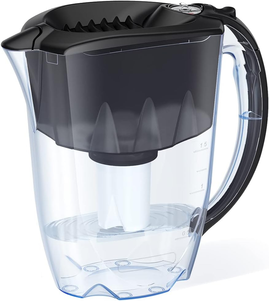 AQUAPHOR Ideal 7-Cup Water Filter Pitcher - Black with 1 x B15 Filter - Fits in the Fridge Door - Reduces Limescale and Chlorine - Ideal for Seven Cups