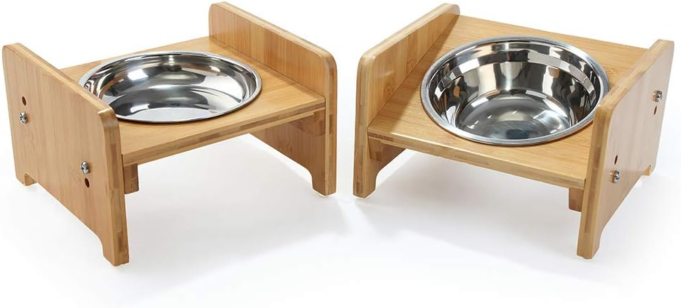 YY FOREYY Juego de 2 Tazones Elevados para Perros y Gatos, Tazones de Agua y Comida para Perros con Inclinación de Bambú, Comedero con 3 Tazones de Acero Inoxidable y Patas Antideslizantes para una Alimentación Cómoda