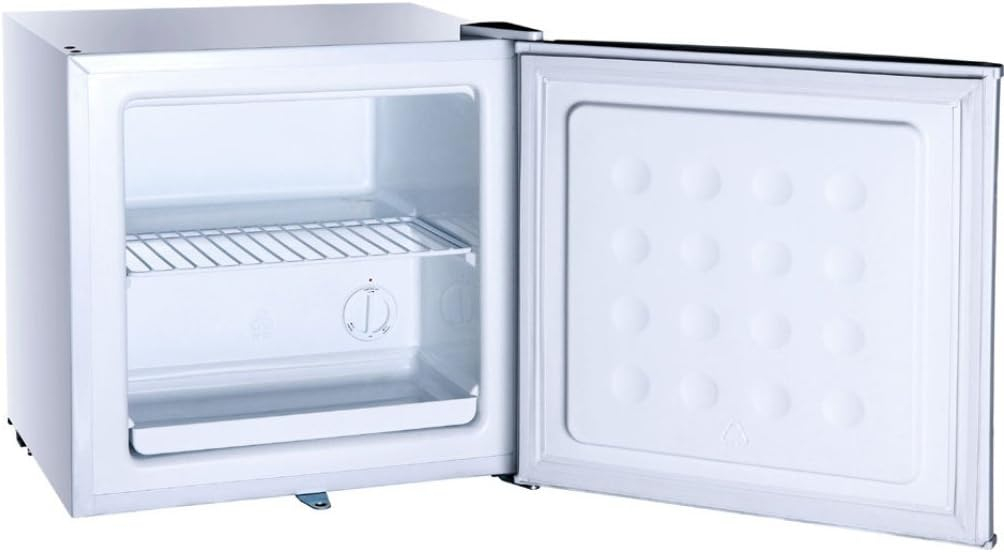 Sunpentown 1.1 Cu. ft. Upright Freezer, White