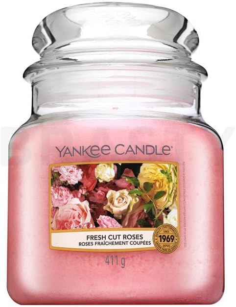 Yankee Candle - Fresh Cut Roses Medium Jar Candle (411g)