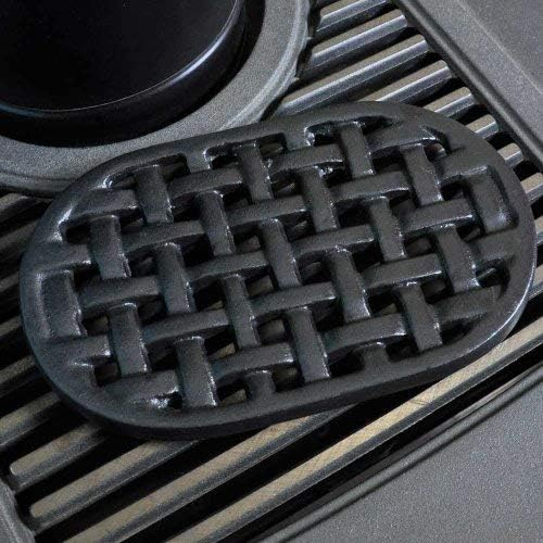 Cast Iron Oval Lattice Trivet,Black