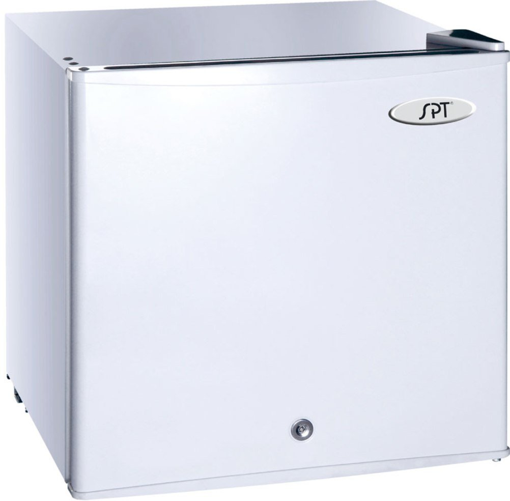 Sunpentown 1.1 Cu. ft. Upright Freezer, White