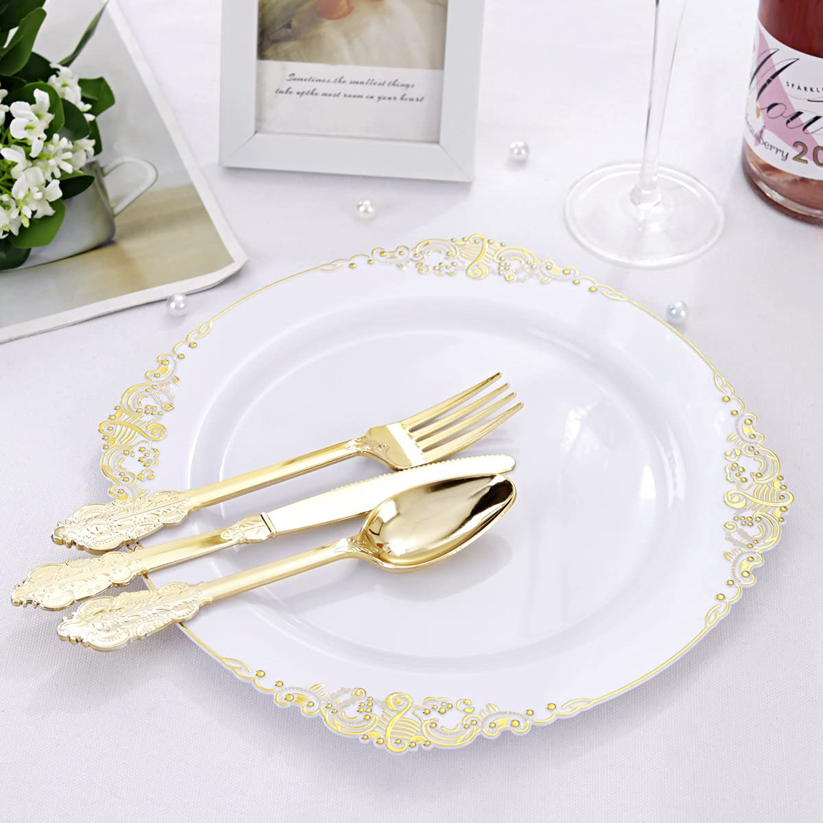 Liacere 60 Pack Gold Plastic Plates - White and Gold Disposable Plates include 30PCS 10.25inch Gold Dinner Plate, 30PCS 7.5inch Dessert Plate for Party & Wedding & Fall Decor