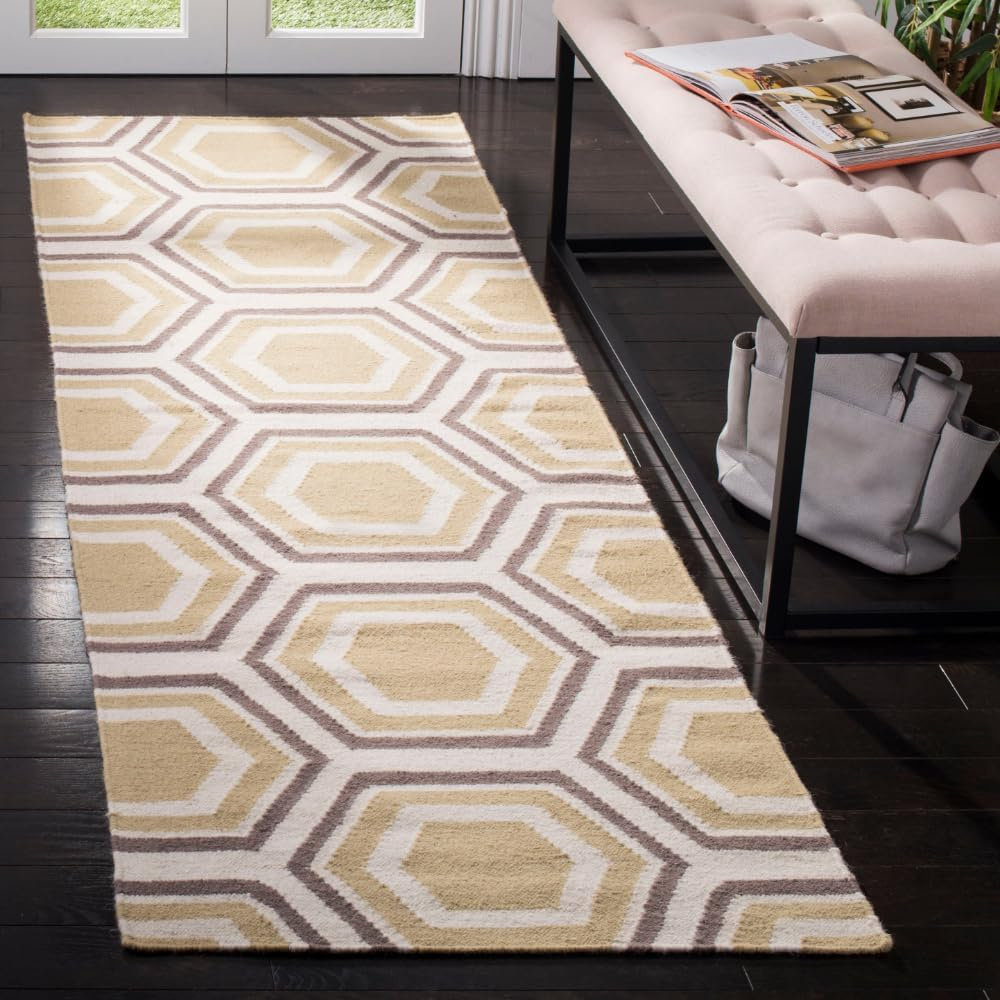 SAFAVIEH Dhurries Collection Runner Rug - 2'6" x 6', Ivory & Yellow, Handmade Flat Weave Wool, Ideal for High Traffic Areas in Living Room, Bedroom (DHU202A)
