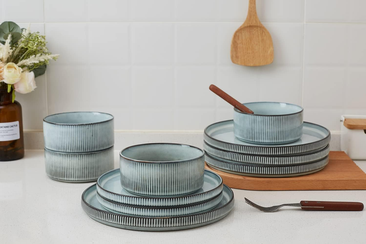 Famiware Star Stoneware Dinnerware Sets, Plates and Bowls Set for 4, 12 Piece Dish Set, Smoky Blue