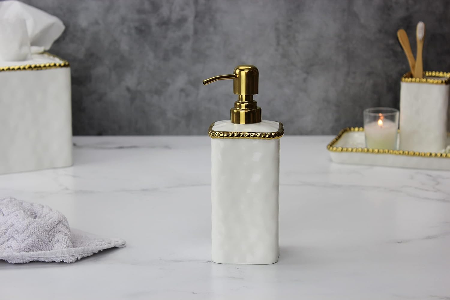 Pampa Bay Accesorios de Tocador con Bomba de Jabón con Cuentas Doradas