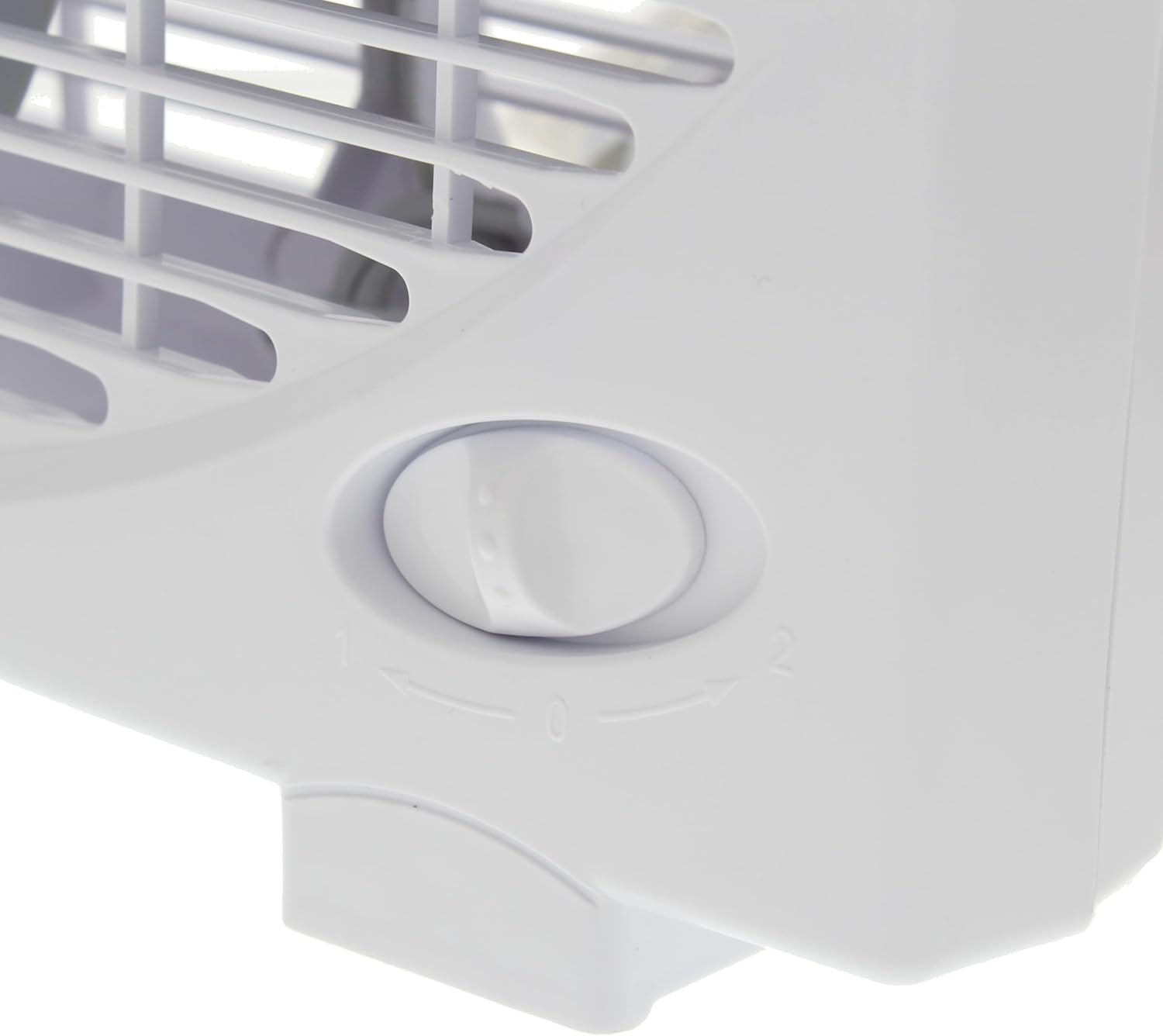 EZ-Chill 9" White Plastic Portable 2-Speed Box Fan