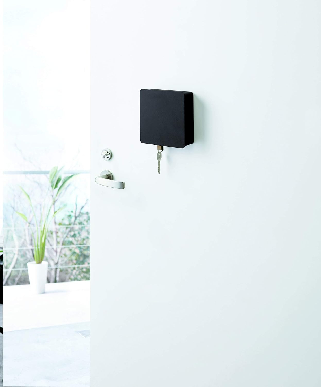 Black Steel Magnetic Wall-Mounted Key Cabinet