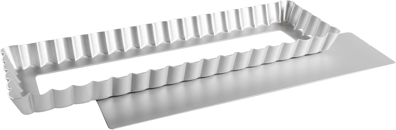 Silver Aluminum Rectangular Fluted Tart Pan with Removable Bottom