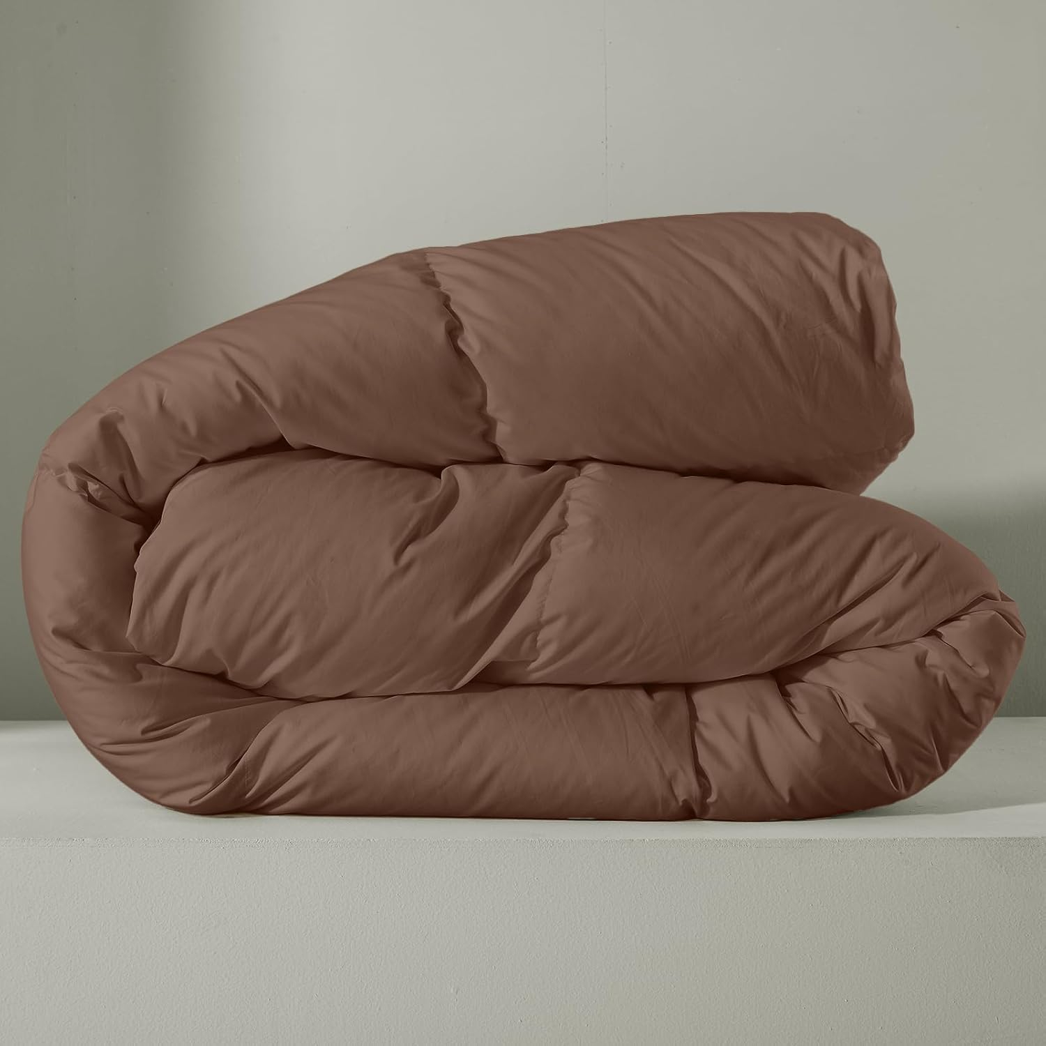 zzlamb Lightweight Feather Down Comforter Brown, All Season Warm Duvet Insert for Queen Bed, Durable Cotton-Blended Down Proof Shell Duvet with Corner Tabs, Queen Size 90''x90'' Brown