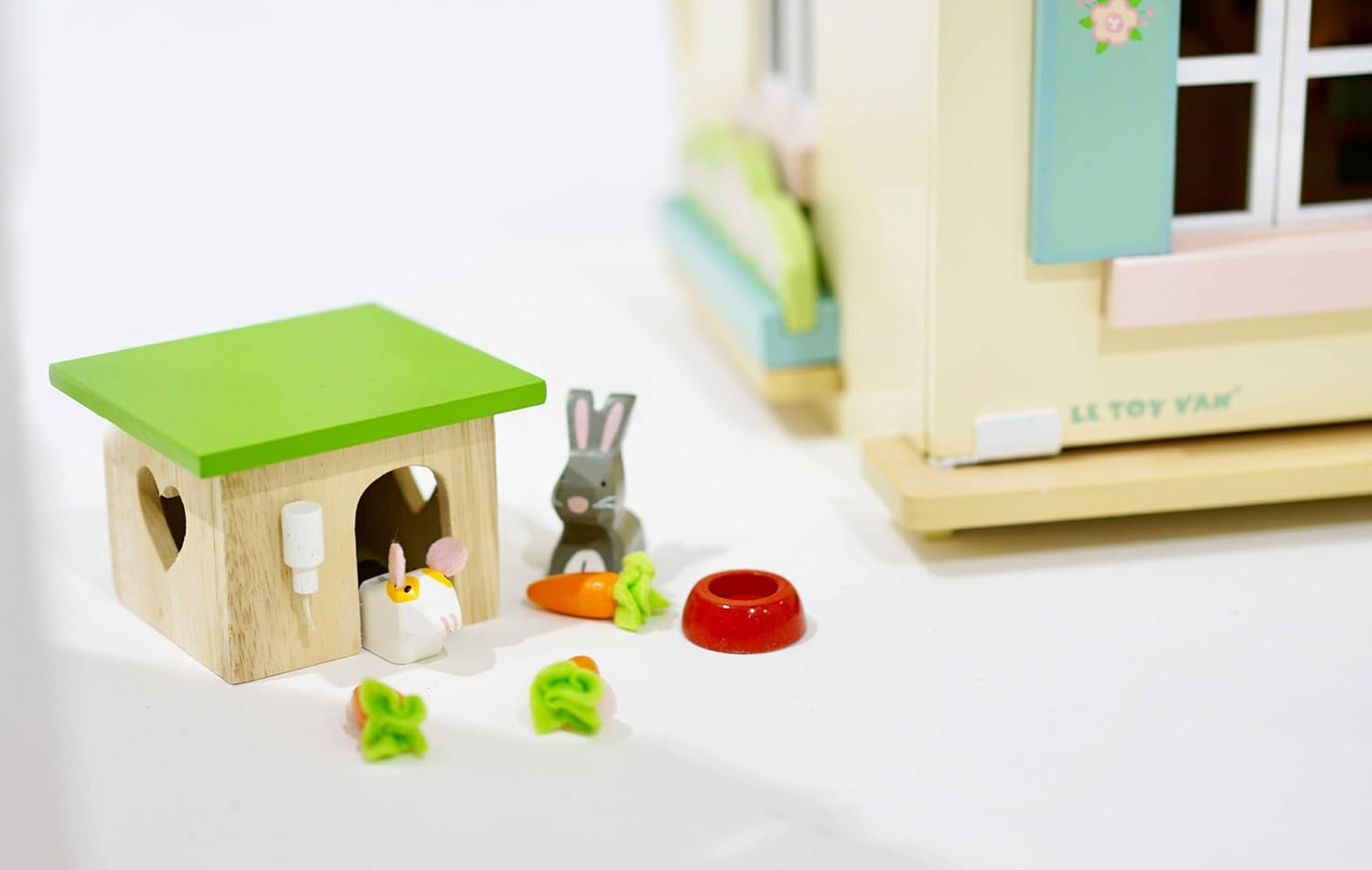 Wooden Bunny and Guinea Pig Play Set with Green Hutch