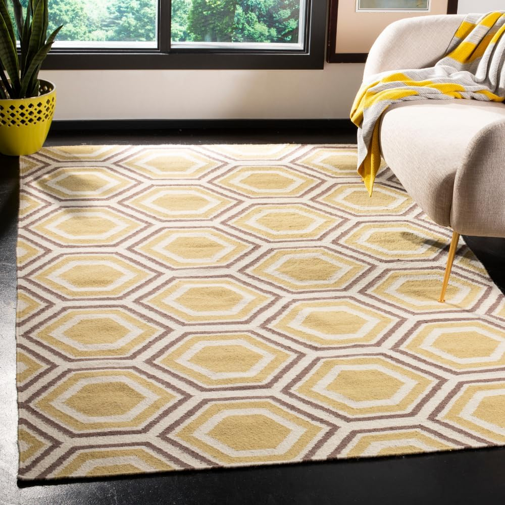 SAFAVIEH Dhurries Weldon Geometric Wool Area Rug, Ivory/Yellow, 4' x 6'