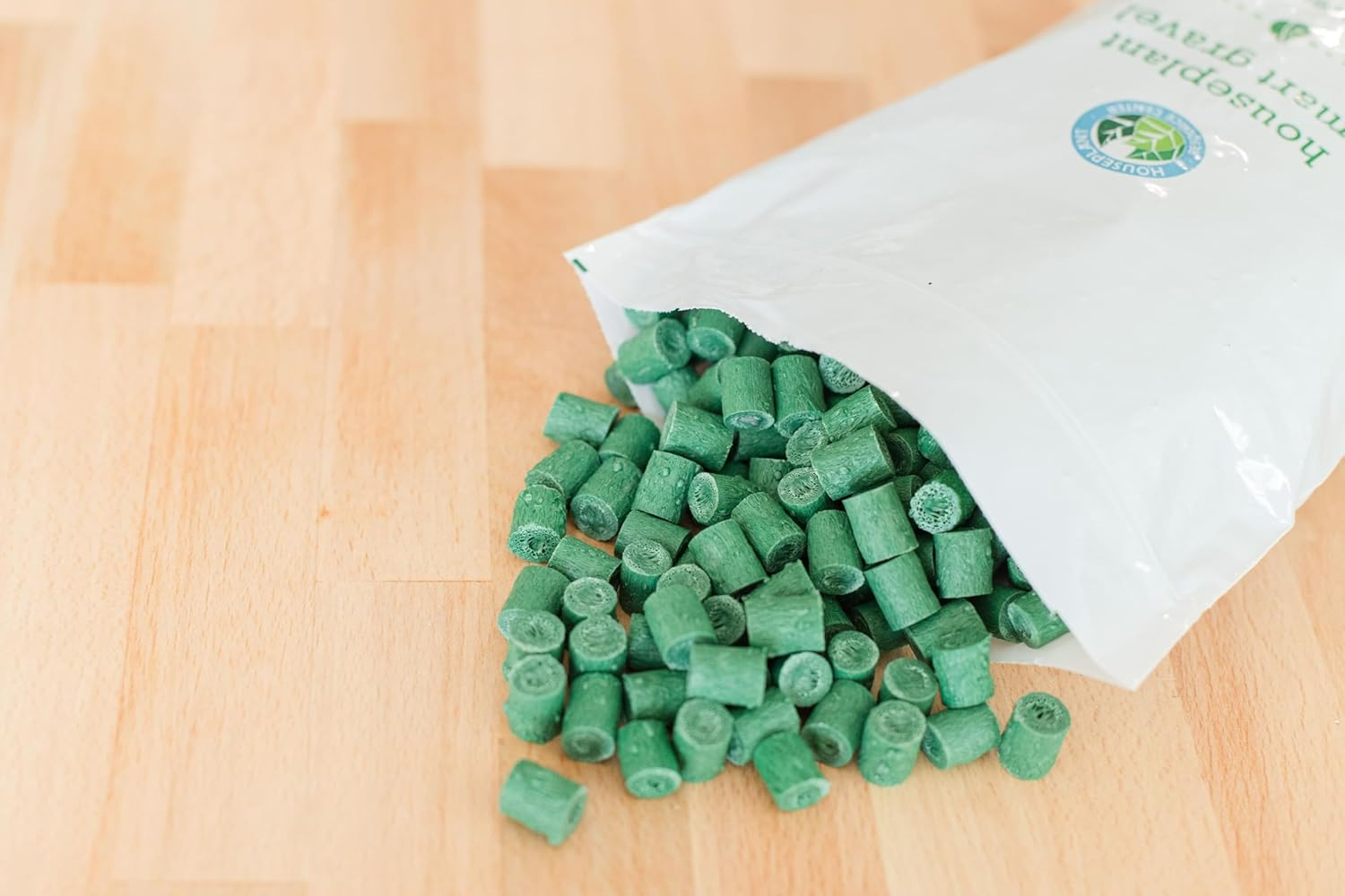 Houseplant Smart Gravel – Eco-Friendly Drainage Rocks for Potted Plants | Enhances Soil Aeration & Prevents Root Rot | Overwatering Solution | Sustainably Made from Recycled Ocean Plastics (32 oz)