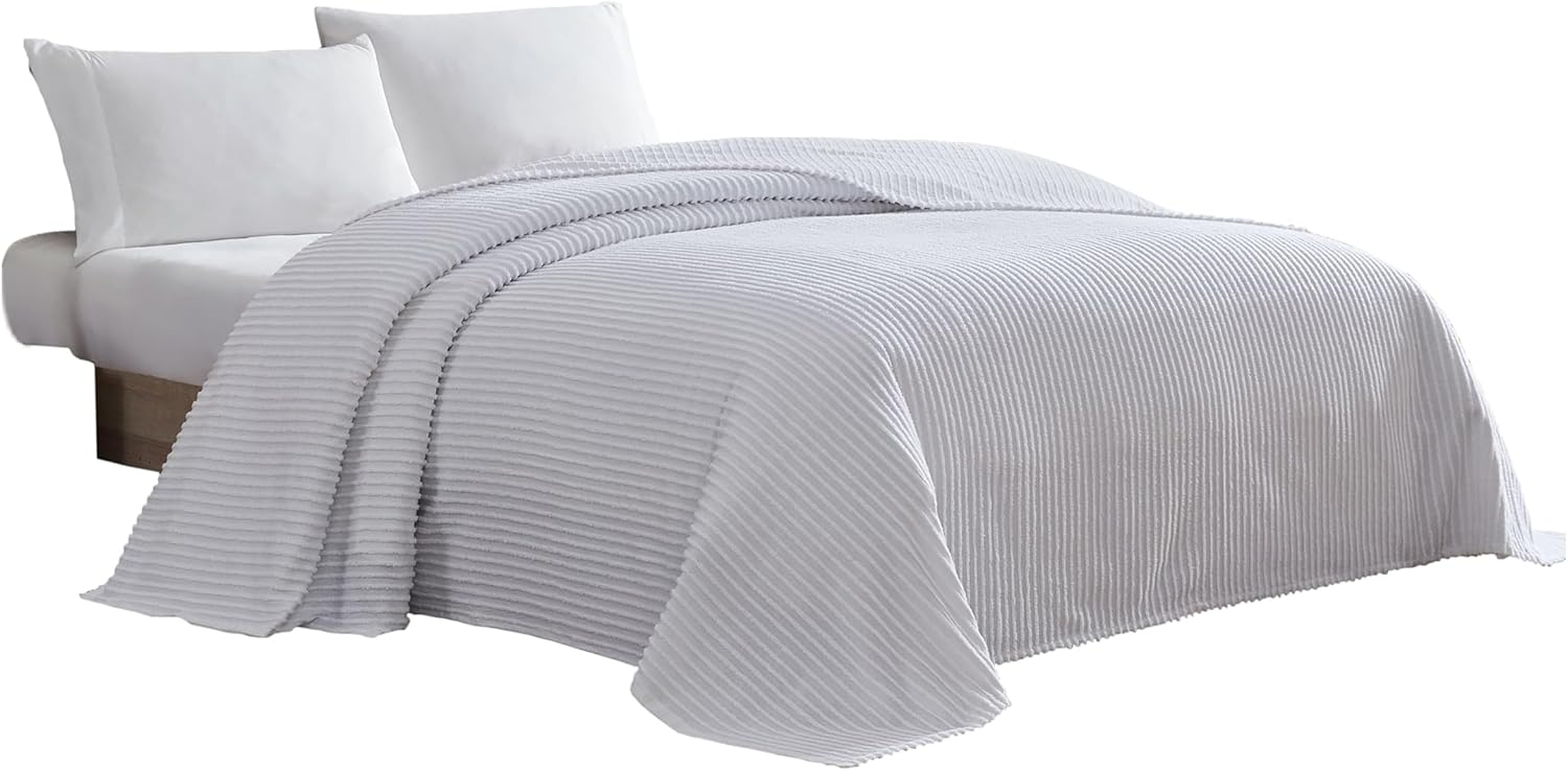 Channel Chenille Bedspread White Full